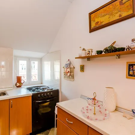 Apartment Ivona *